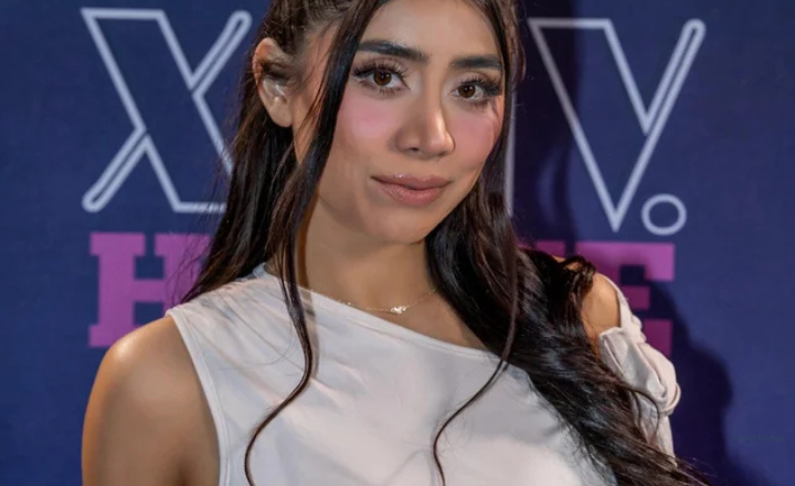 Violet Myers biography